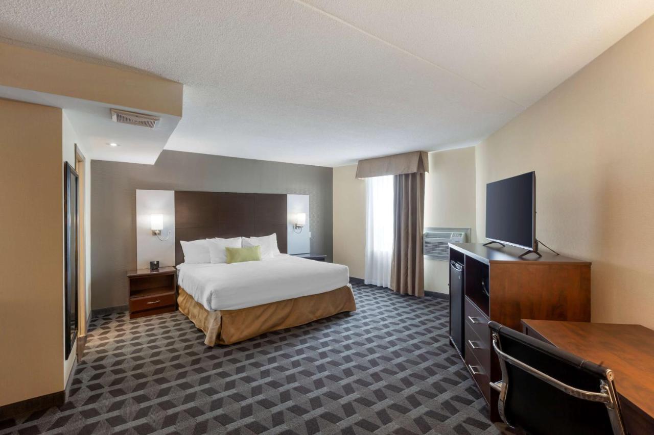 Best Western Plus Leamington Hotel & Conference Centre Exterior photo